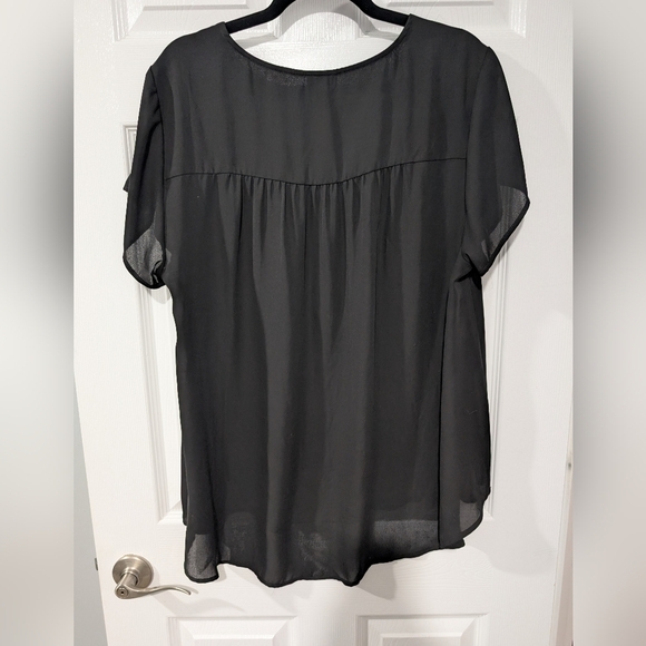 Torrid Deep Black Georgette Zip-Front Blouse in Size 1 (14/16) - Picture 8 of 11